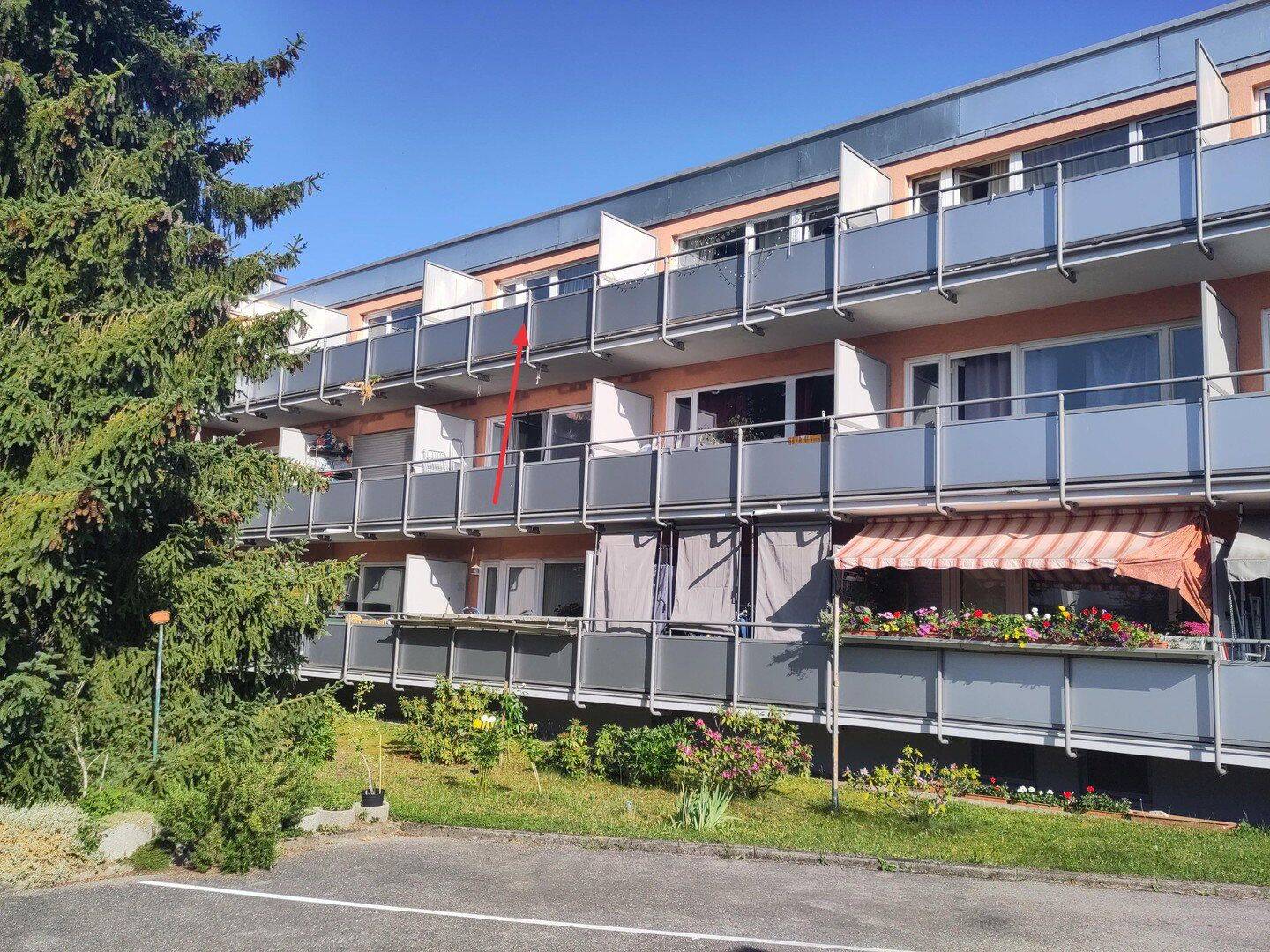 RESERVIERT: Schickes ruhiges Apartment mit Ausblick, Balkon und Stellplatz, frei, von privat, 82110 Germering