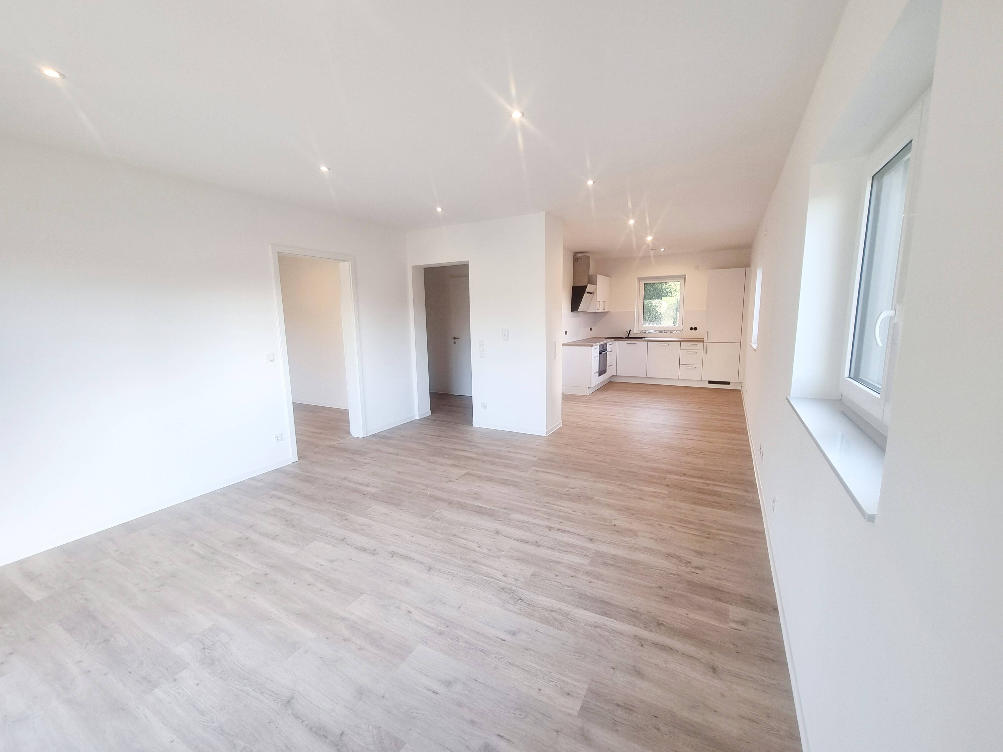 Sonnendurchflutete barrierefreie EG Wohnung, 63768 Hösbach