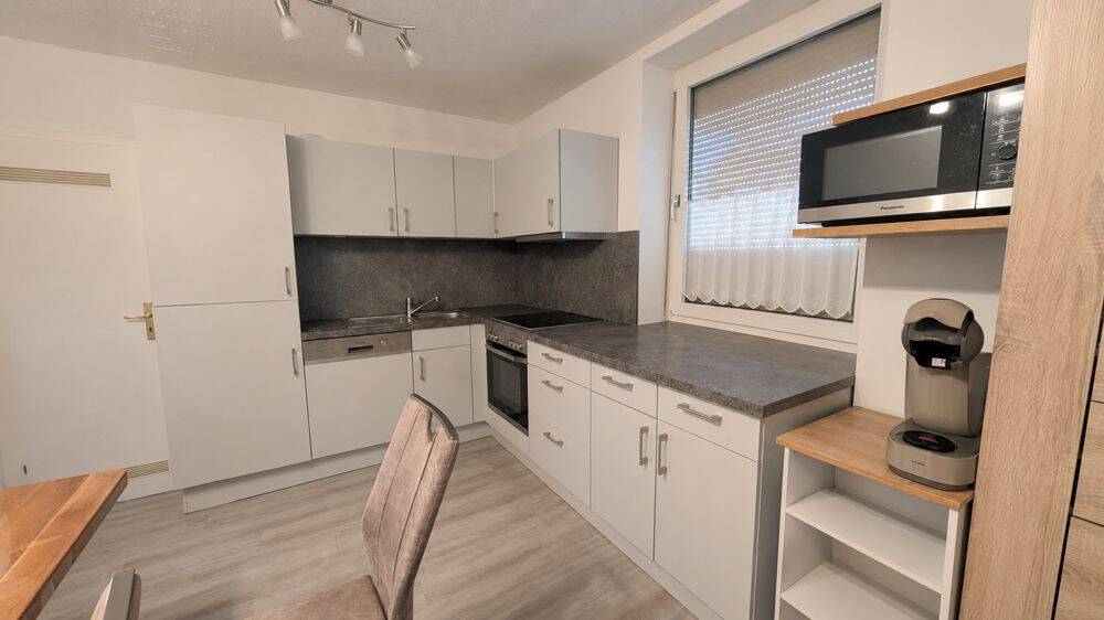 Attraktive 3-Zimmer-Wohnung mit EBK und Doppelgarage in Creußen!, 95473 Creußen