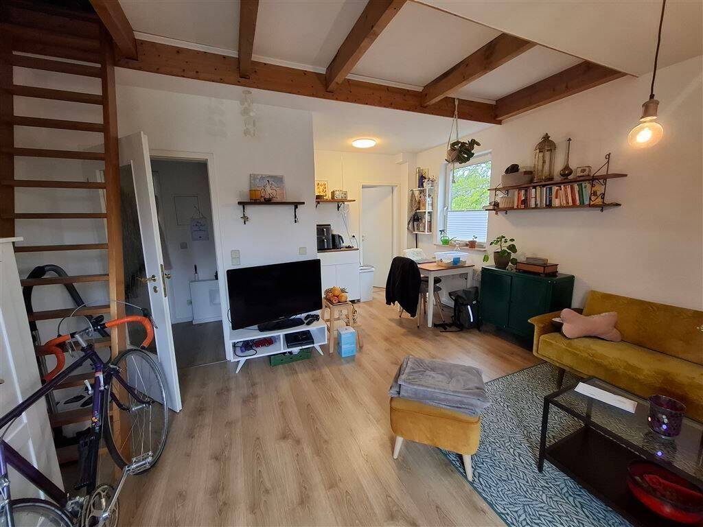 Charmante 2-Zimmer-Dachgeschosswohnung, 34123 Kassel (Bettenhausen Forstfeld Unterneustadt Waldau)