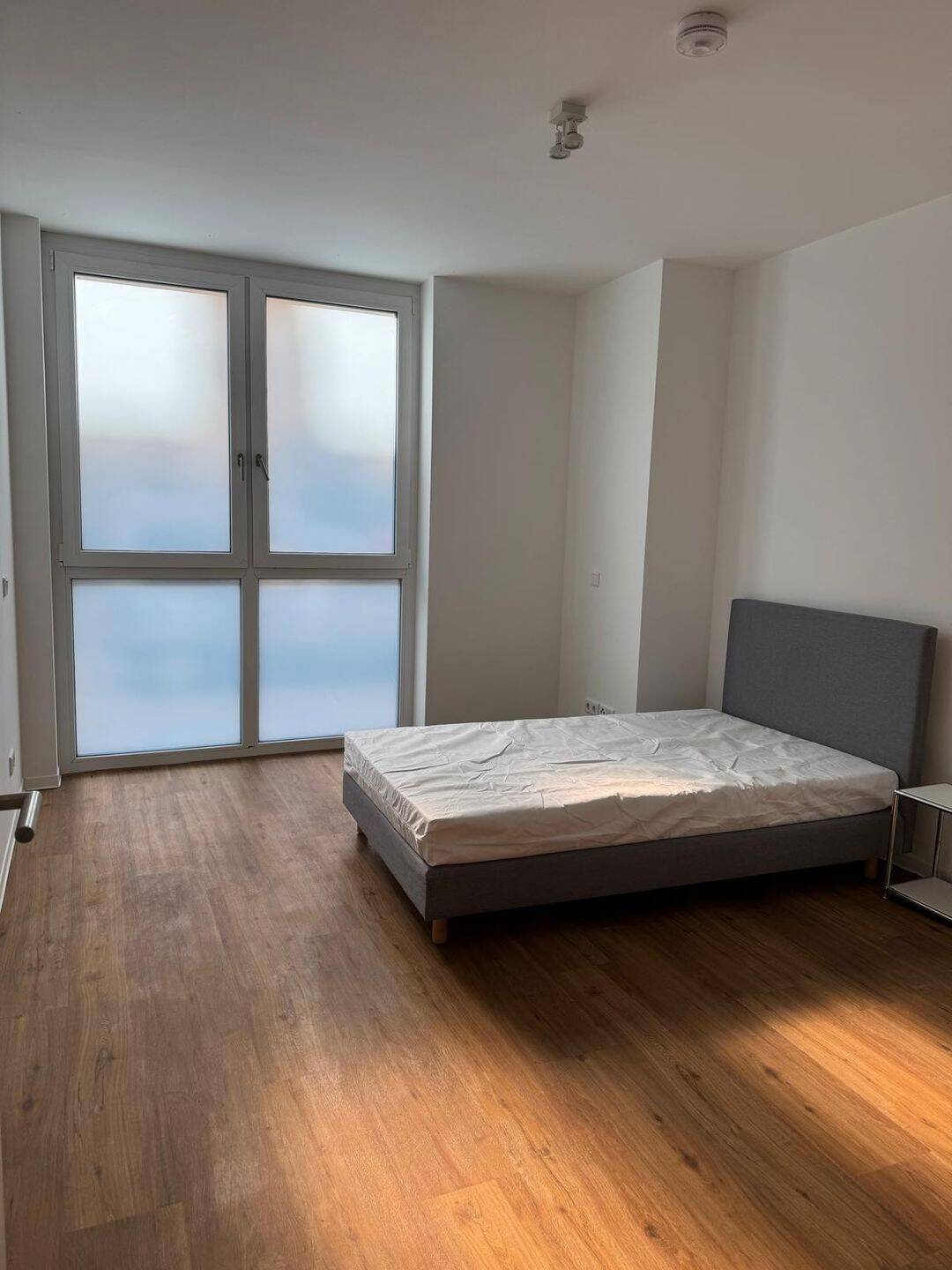 Modern möblierte 2-Zimmer-Wohnung in guter Lage, 90431 Nürnberg