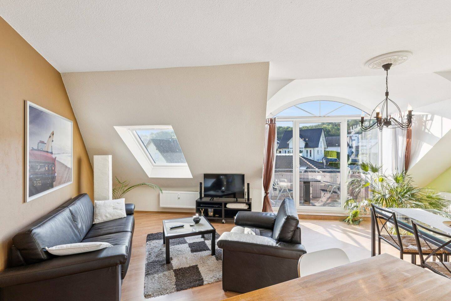 Lichtdurchflutete Eigentumswohnung mit Balkon und Stellplatz, 59821 Arnsberg