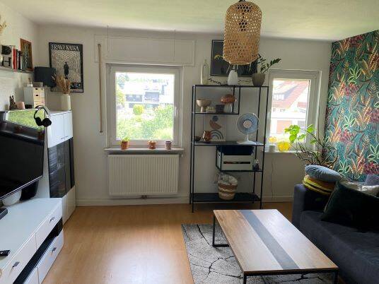 Gepflegte 3 Zimmer- Wohnung mit sonnigem Balkon in Nürnberg Altenfurt, 90475 Nürnberg