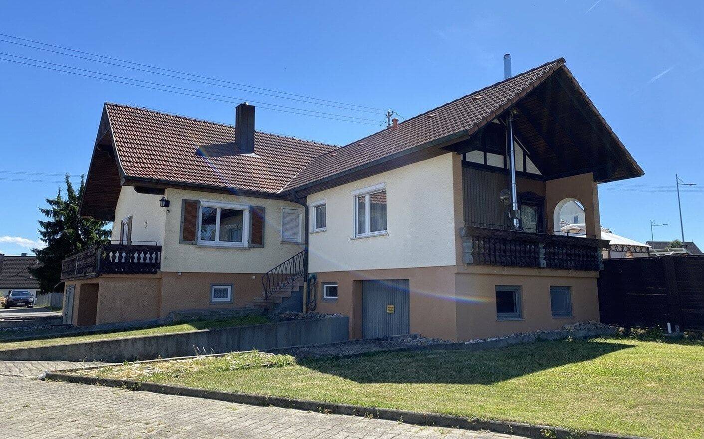 Doppelhaushälfte mit Ausbaureserve in 78579 Neuhausen ob Eck, 78579 Neuhausen ob Eck