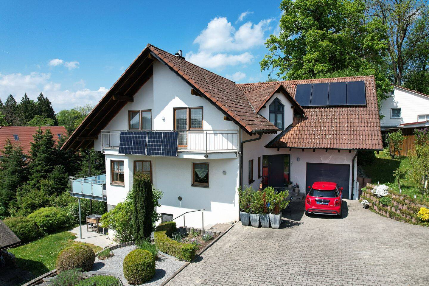 Großzügiges Einfamilienhaus mit besonderem Grundriss & vielseitigen Nutzungsmöglichkeiten, 72505 Krauchenwies