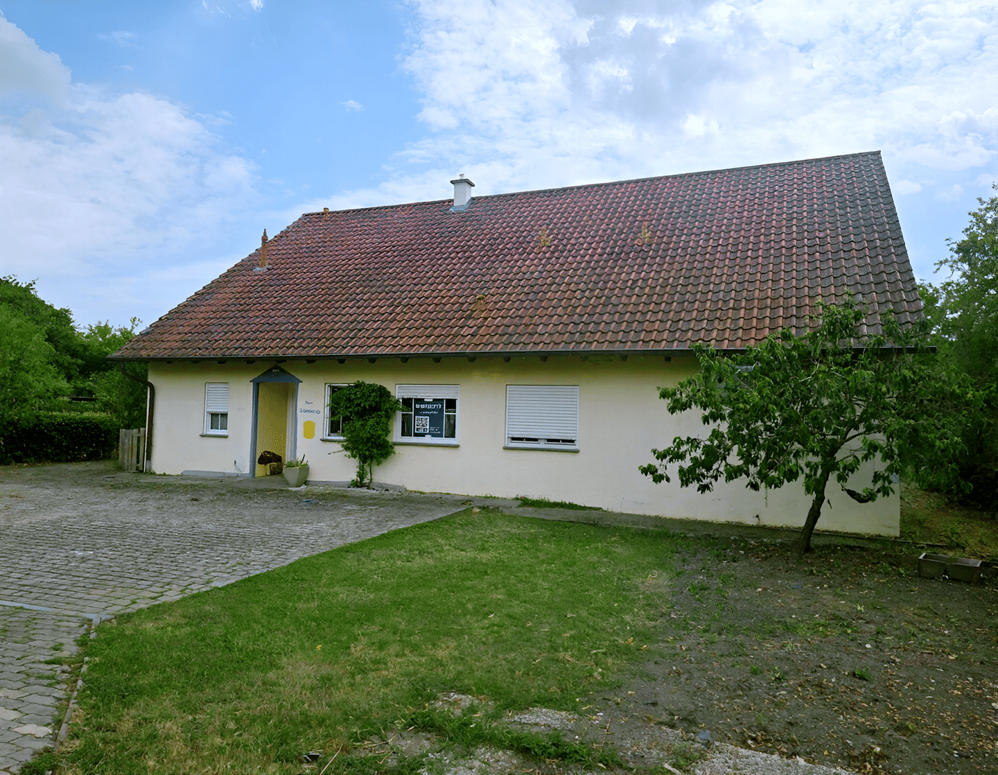 Großzügiges Einfamilienhaus auf 919 m² großem Grundstück in ruhiger Lage, 97346 Iphofen