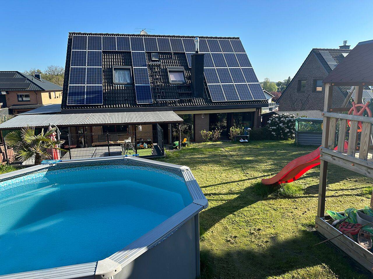MANNELLA *Modernes EFH mit Einliegerwohnung. Großer Garten, fußläufig in Much, mit PV-Anlage & Kamin*, 53804 Much