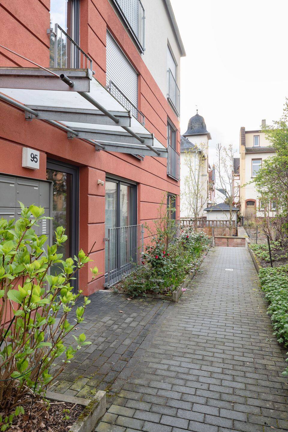Exklusive Wohnung mit Panoramablick auf den Main, 65933 Frankfurt am Main (Griesheim)