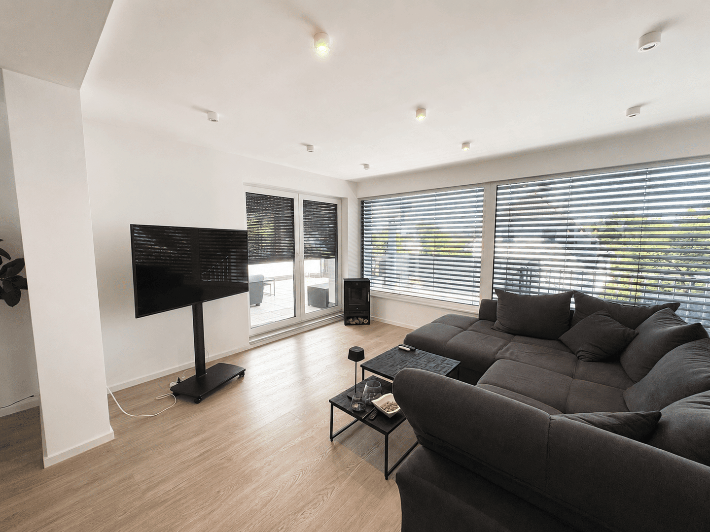 Moderne, energetisch sanierte Wohnung mit Garten, Sauna und zusätzlichem Nutzbereich, 53804 Much
