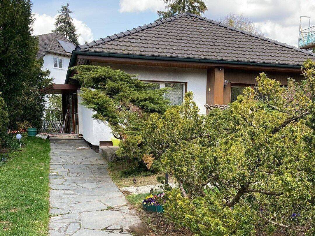 Attraktives Einfamilienhaus auf großem, teilbaren Grundstück, direkt vom Eigentümer, provisionsfrei, 14163 Berlin (Steglitz-Zehlendorf Kolonie Schlachtensee Süd Nikolassee Zehlendorf Schlachtensee)