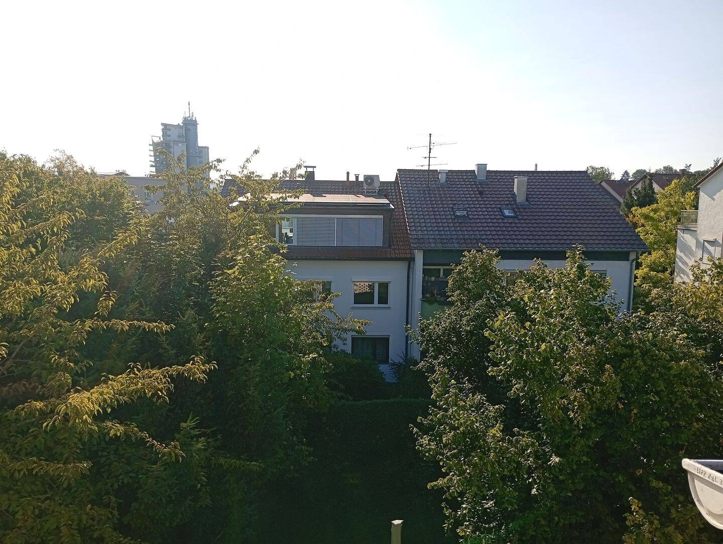 Helle 3,5-Zimmer DG-Wohnung in ruhiger Lage mit tollem Balkon – Nähe Universität Hohenheim, 70599 Stuttgart