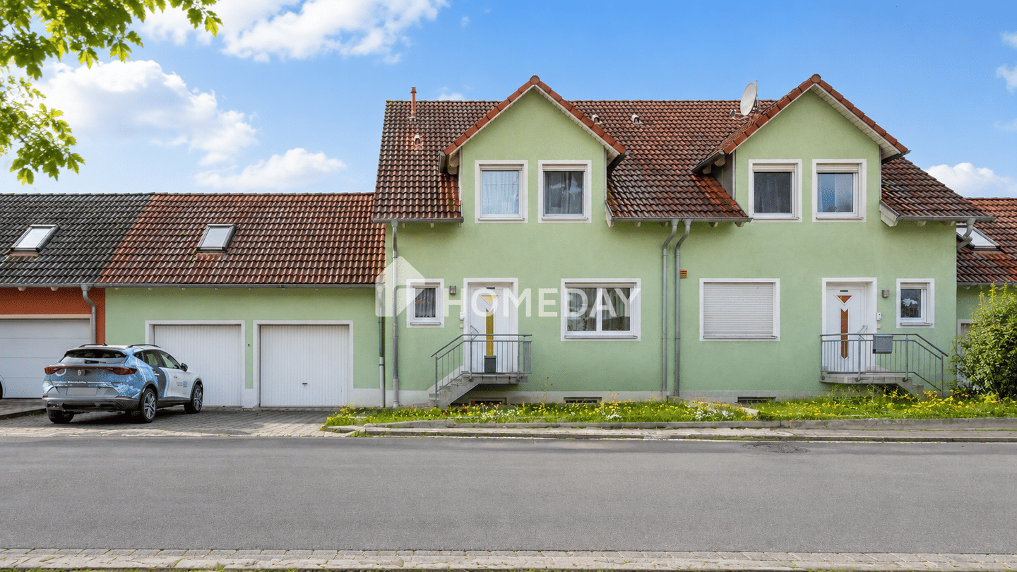 Attraktive Doppelhaushälfte in Teublitz: Sauna, Einbauküche, große Terrasse & Doppelgarage, 93158 Teublitz