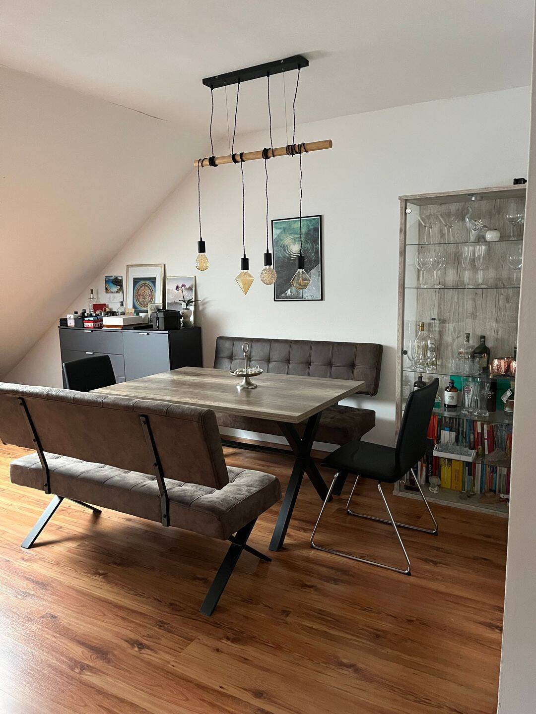 Schöne 2-Zimmer-DG-Wohnung mit Tiefgaragenstellplatz, 96450 Coburg