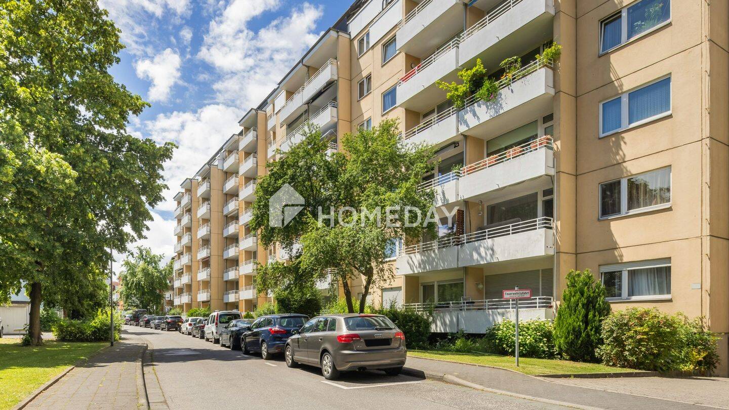 Lichtblicke im Gießener Osten: Bezugsfreie Drei-Zimmer-Wohnung mit Südost-Loggia und Tiefgarage, 35394 Gießen