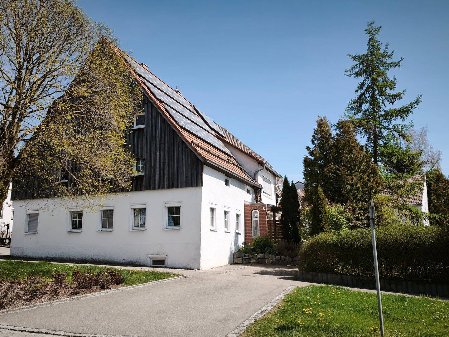 Großzügiges Haus mit 8 Zimmern im Ortszentrum von Gerstetten, 89547 Gerstetten