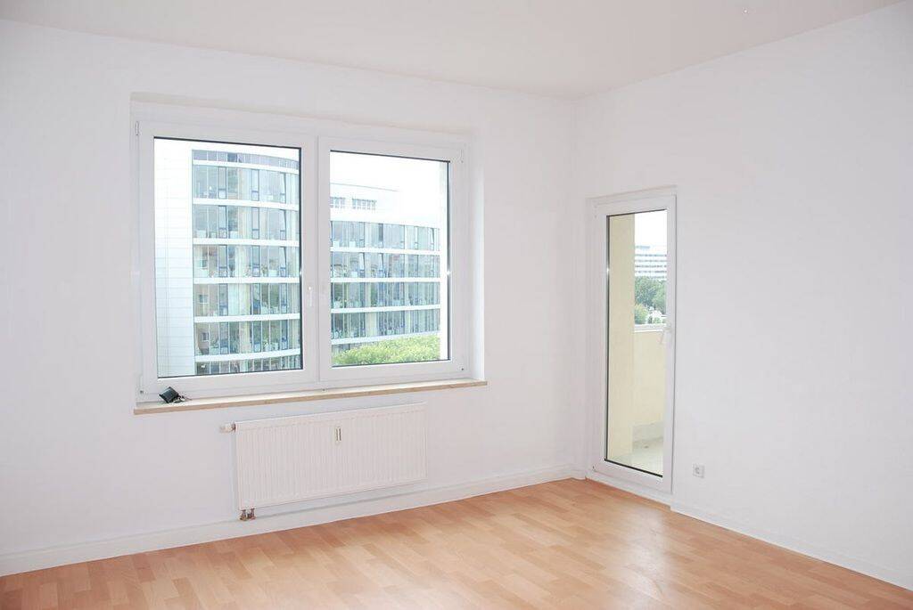3-Raum-Wohnung mit Loggia direkt im Zentrum gelegen, 9111 Chemnitz (Altchemnitz Schloßchemnitz Zentrum)