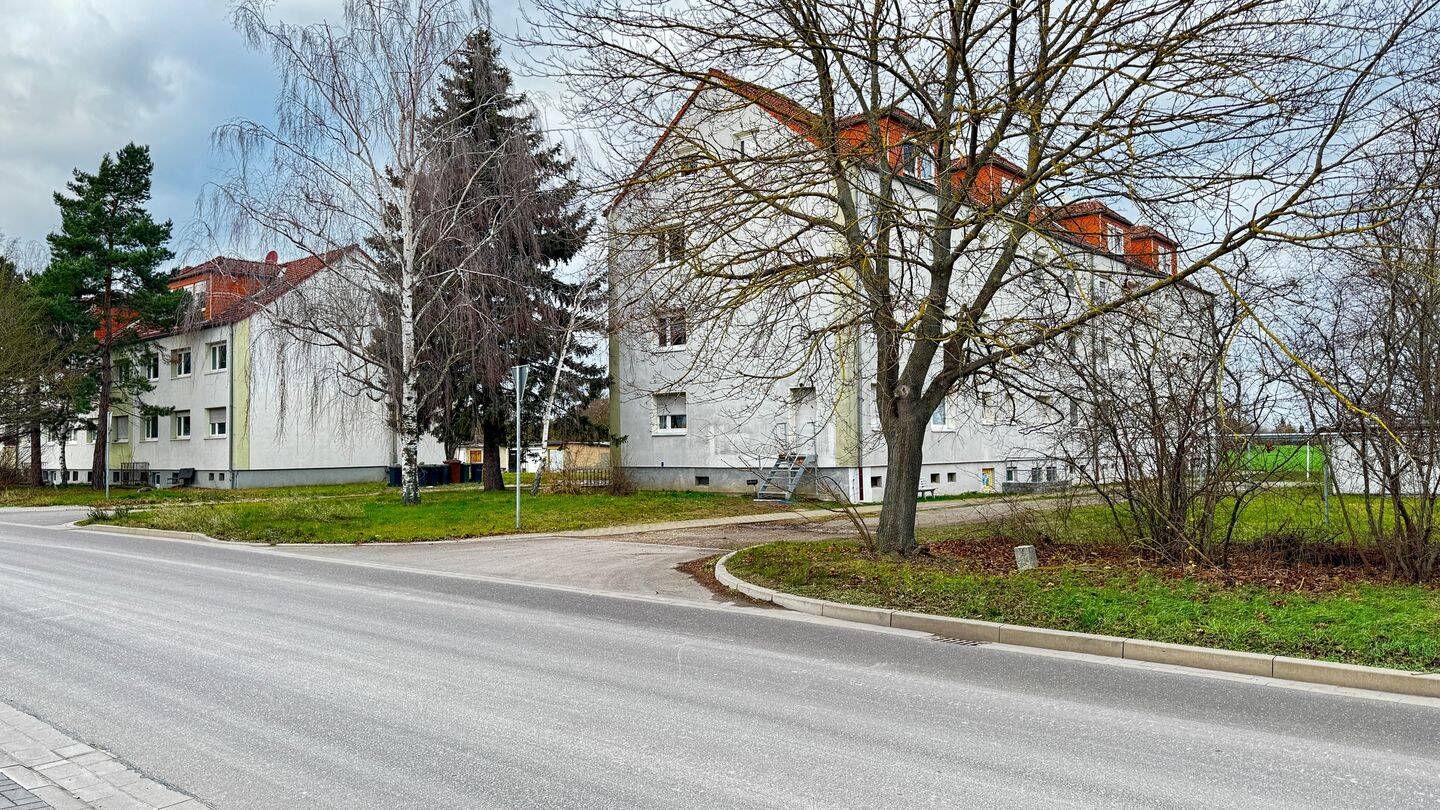 Provisionsfreie helle Wohnung mit 47,71 m² in ruhiger Ortsrandlage von Neundorf bei Staßfurt, 39418 Staßfurt
