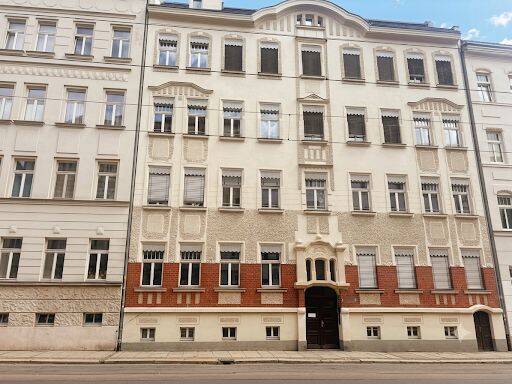 Wunderschönes Gohlis – Stilvolle 2-Zimmer-Denkmalwohnung mit Ostbalkon in Leipzig, 4157 Leipzig (Gohlis-Mitte Gohlis-Nord Möckern)