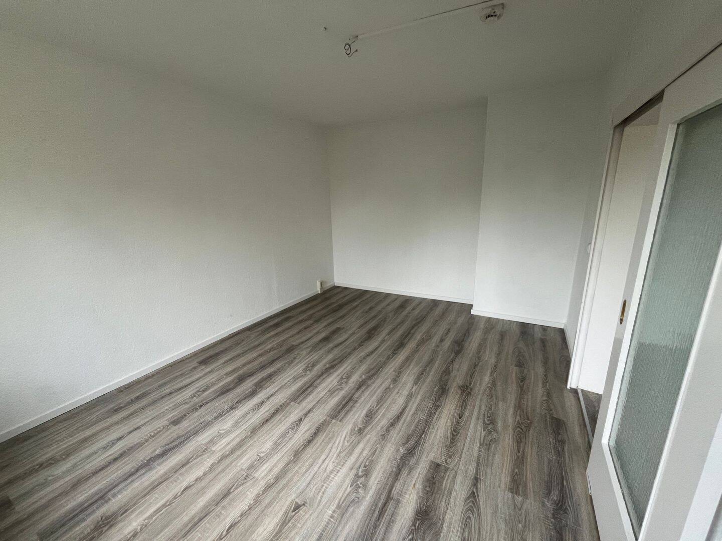 2 Raum Mietwohnung Weißenfels West, 6667 Weißenfels