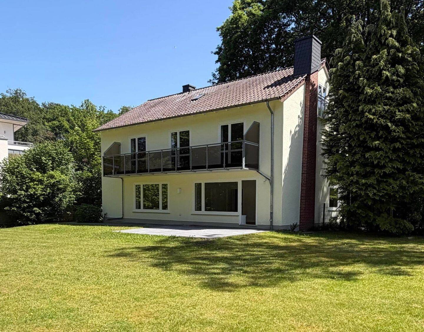Großzügiges Einfamilienhaus in begehrter Stadtparklage von Gütersloh, 33332 Gütersloh