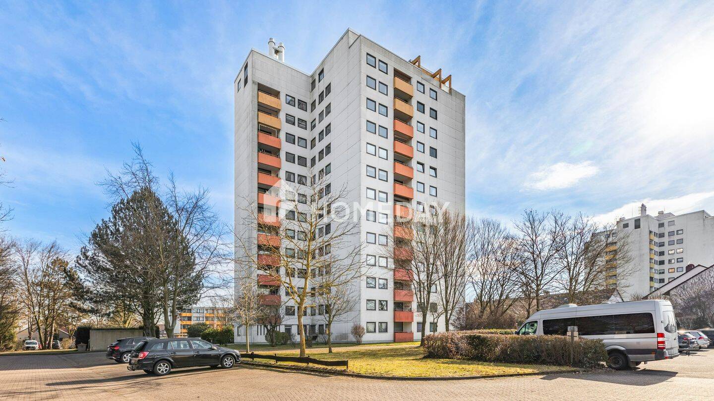 Großzügige 3-Zimmer-Wohnung mit Süd-Loggia, Aufzug und Stellplatz – sofort bezugsfrei, 31535 Neustadt am Rübenberge