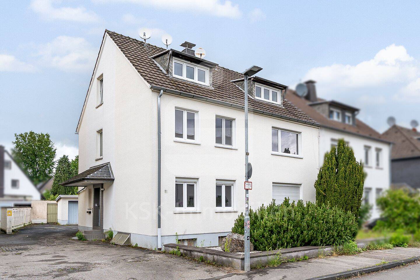 Handwerkerperle mit Potenzial in ruhiger Lage, 51467 Bergisch Gladbach (Dünnwald)