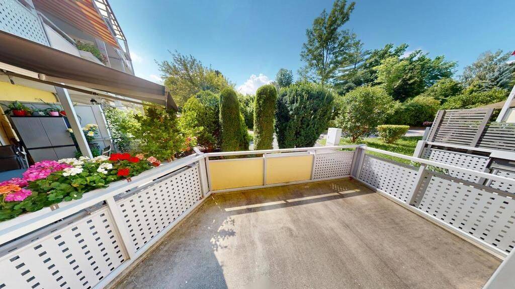Wunderschöne Terrassenwohnung mit bodengleicher Dusche, 9122 Chemnitz (Hutholz Markersdorf Morgenleite Stelzendorf)