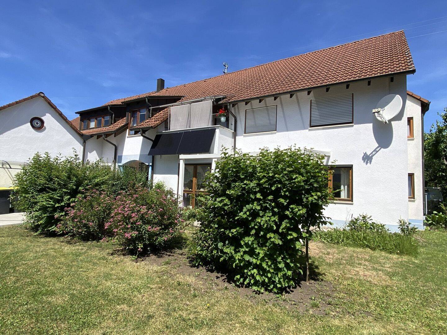 3,5-Zimmer-Erdgeschosswohnung mit Terrasse und Gestaltungspotenzial in Aldingen, 78554 Aldingen