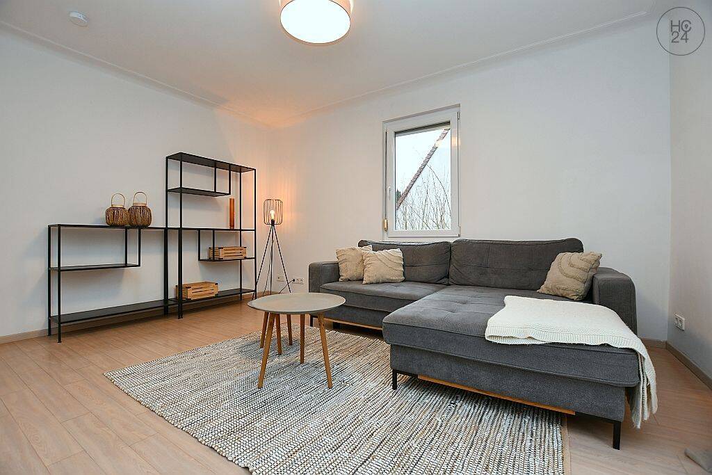Wunderschöne und modern möblierte Wohnung mit Stellplatz in Zuffenhausen, 70435 Stuttgart (Stammheim Zuffenhausen)