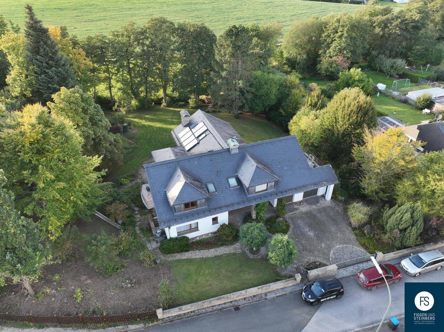 Rarität: Exklusives Einfamilienhaus mit einzigartigem Parkgrundstück, 59757 Arnsberg