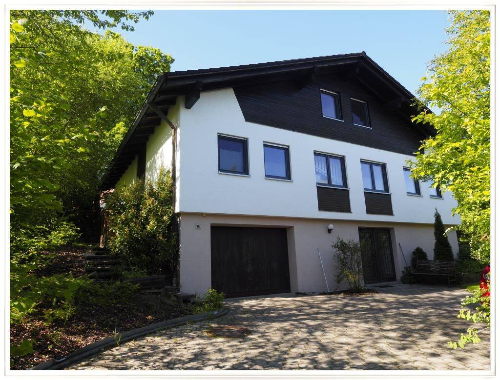 Solide vermietetes EFH auf idyllischem Grundstück in 86551 Aichach-Algertshausen, 86551 Aichach
