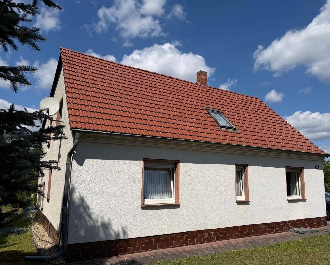 Einfamilienhaus mit grünem Grundstück!, 2957 Krauschwitz i.d. O.L.