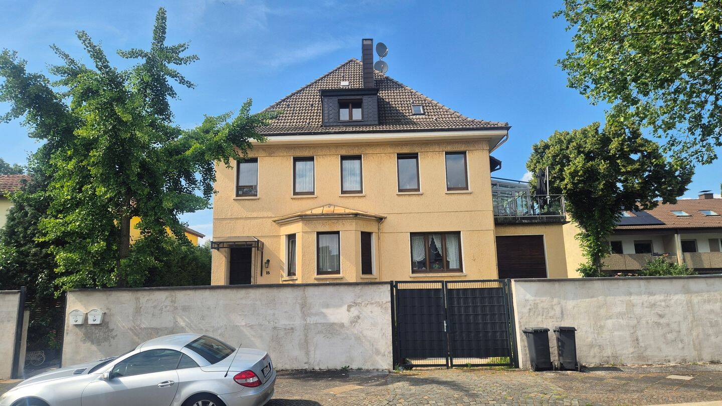 Exklusive MTolle Eigentumswohnung mit separatem Hauseingang in historischer Villa, 44579 Castrop-Rauxel