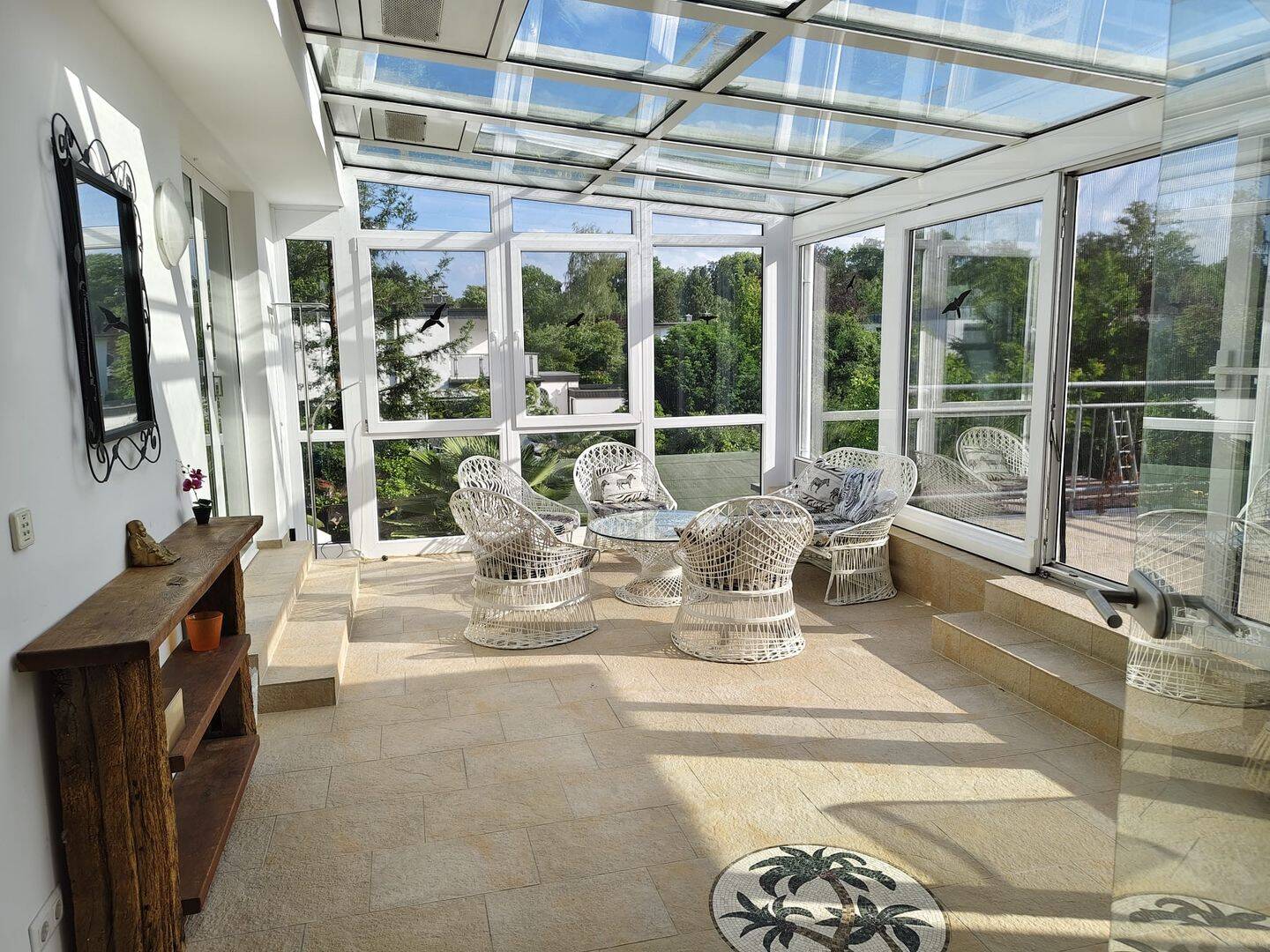 Exklusive 2,5-Zimmer-Terrassenwohnung mit lux. Innenausstattung mit Balkon und EBK mitten im Park, 51103 Köln (Kalk Höhenberg Merheim Vingst)