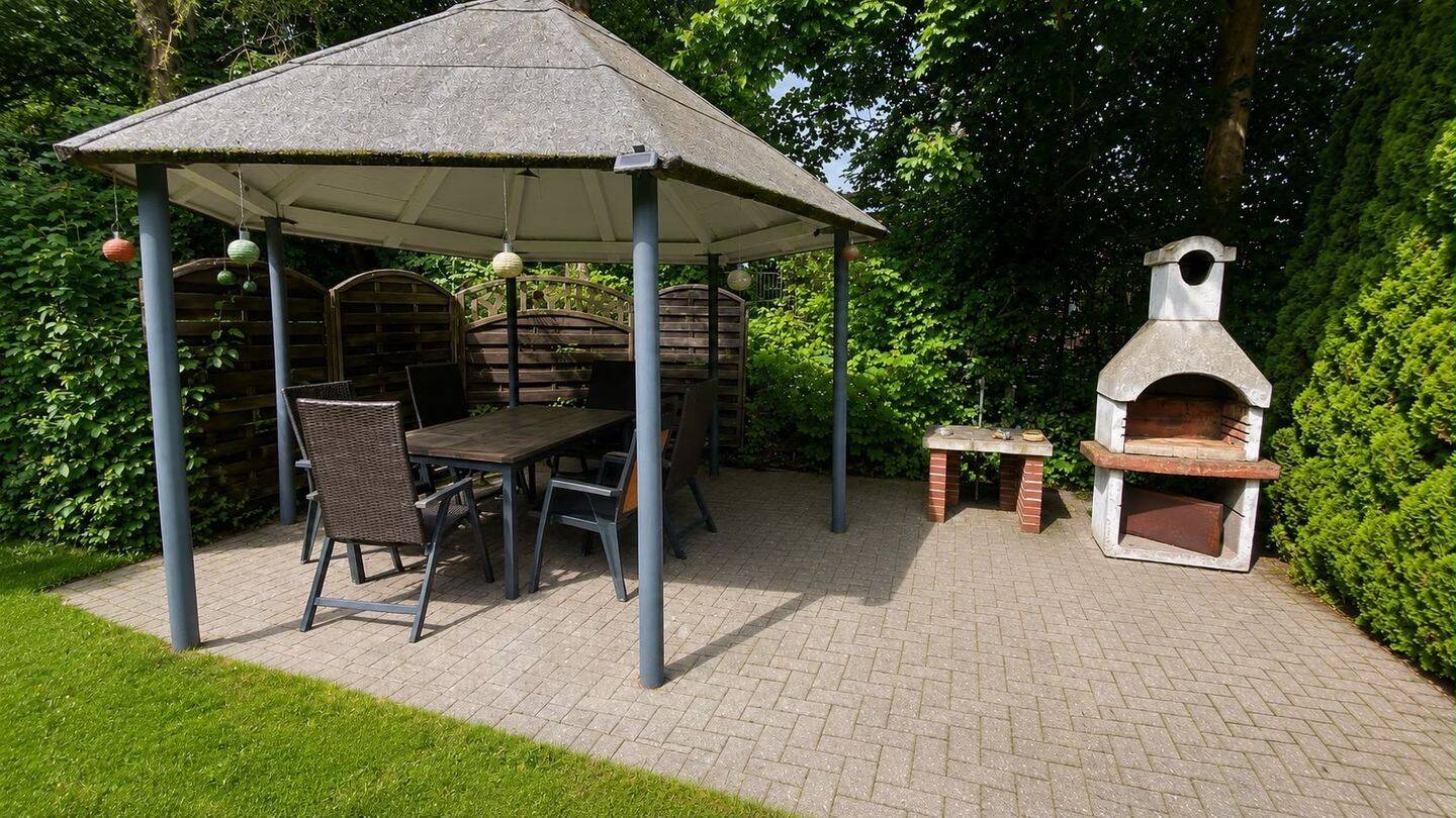 Eigentumswohnung über 2 Etagen mit Balkon, Gartenmitbenutzung und Garage, 48431 Rheine