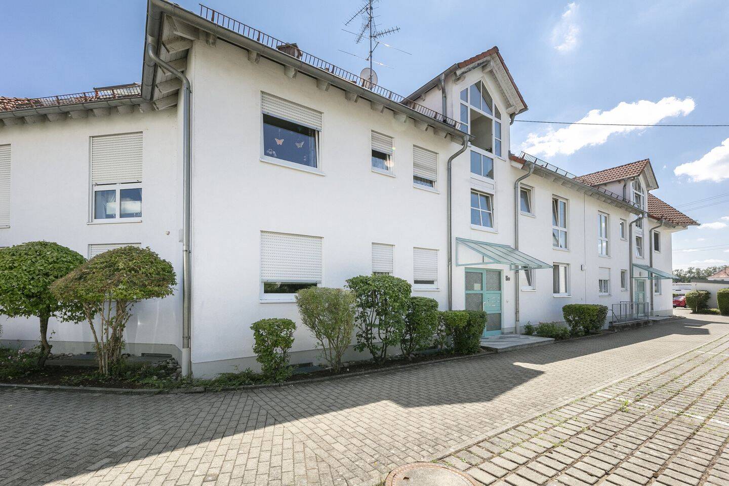 – PROVISIONSFREI – Schnuckeliges Apartment mit Loggia und TG-Stellplatz, 89250 Senden