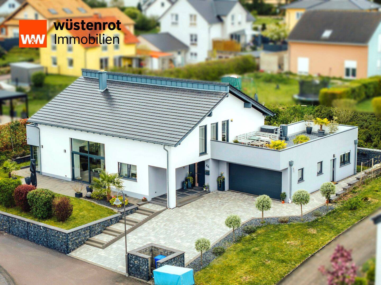Modernes Wohndesign trifft Panorama-Idylle: Ihr neues Zuhause mit Wellness-Oase in Speicher, 54662 Speicher