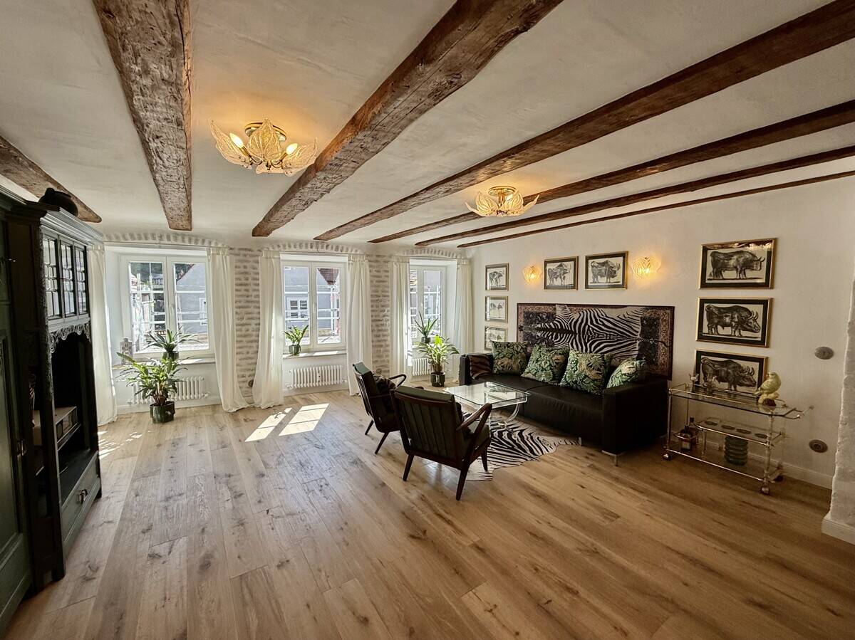 ERSTBEZUG  -Stilvolle 2-Zimmer-Wohnung im Retro-Luxusdesign in der Landsberger Altstadt, 86899 Landsberg am Lech