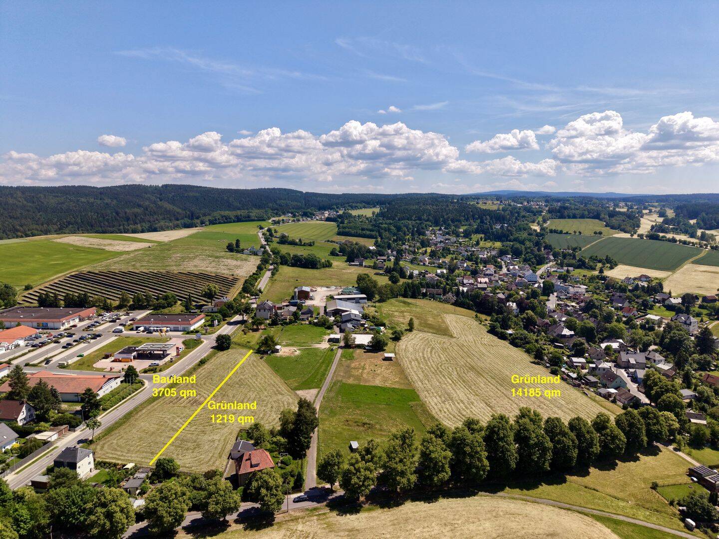 Großzügiges Baugrundstück mit angrenzendem Grünland – vielfältige Nutzungsmöglichkeiten in attraktiver Lage, 8209 Auerbach/Vogtl.