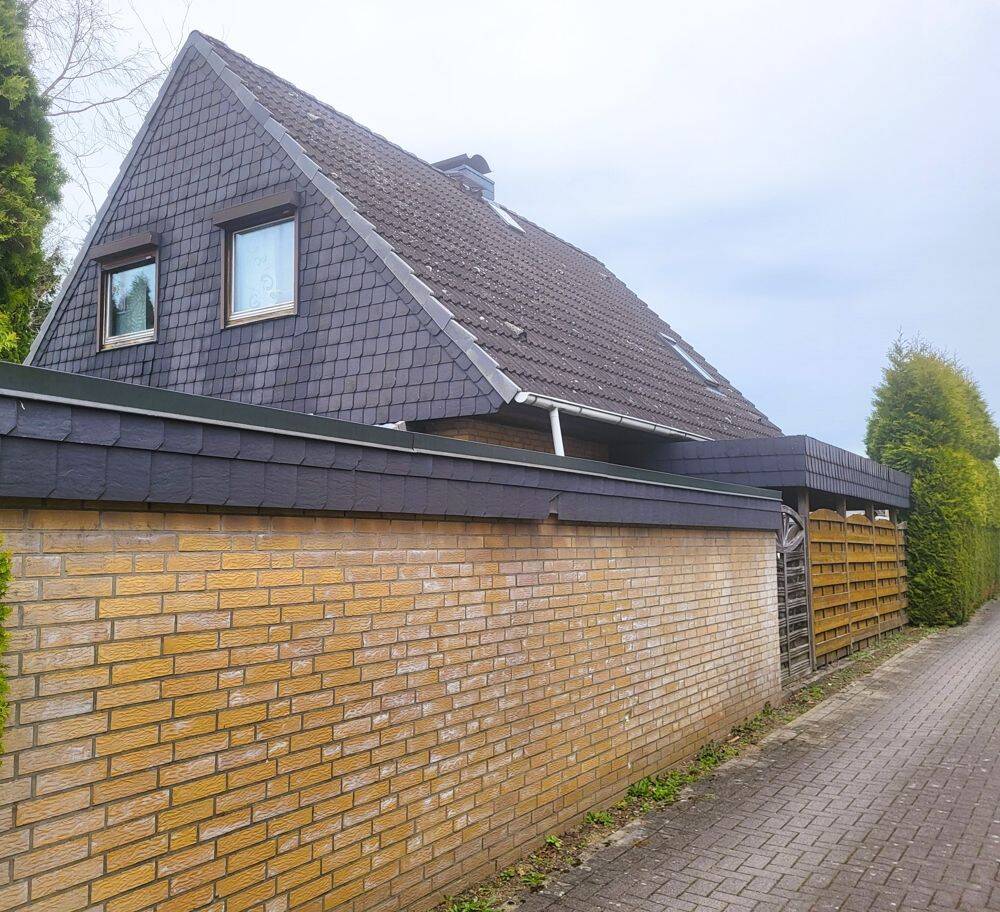 ZWANGSVERSTEIGERUNG: EFH mit Doppelgarage in Norderstedt, 22844 Norderstedt
