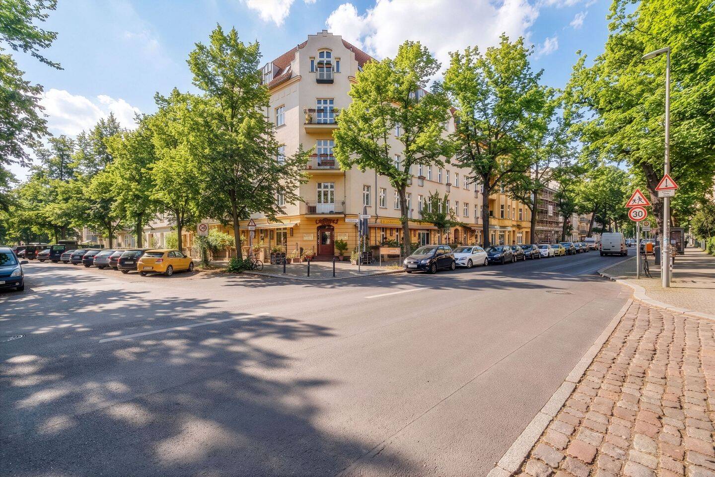 Helle 3-Zimmer-Altbauwohnung mit Balkon im beliebten Florakiez, 13187 Berlin (Pankow)