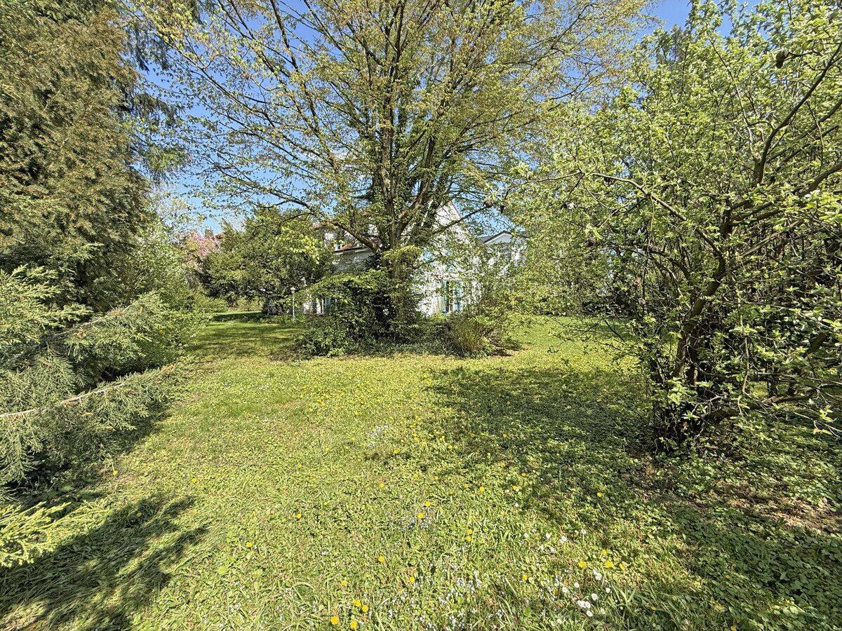 Ruhig und grün gelegenes, parkähnliches Grundstück mit vielfältigen Bebauungsmöglichkeiten, 85716 Unterschleißheim