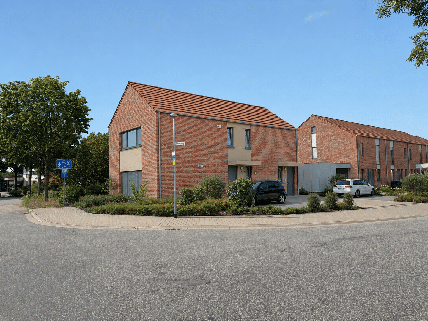 Schon heute an morgen denken – attraktives Zweifamilienhaus, 48529 Nordhorn