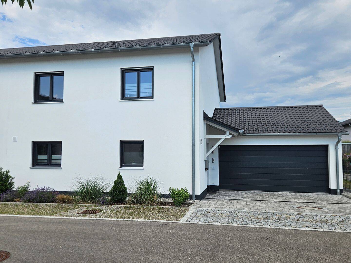 Neuwertige Doppelhaushälfte, 87719 Mindelheim
