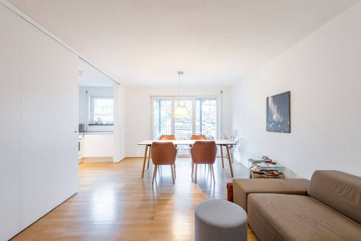 AIGNER – Ruhe im Herzen der Maxvorstadt: 2-Zimmer-Wohnung mit Balkon, 80333 München (Altstadt-Lehel Maxvorstadt)