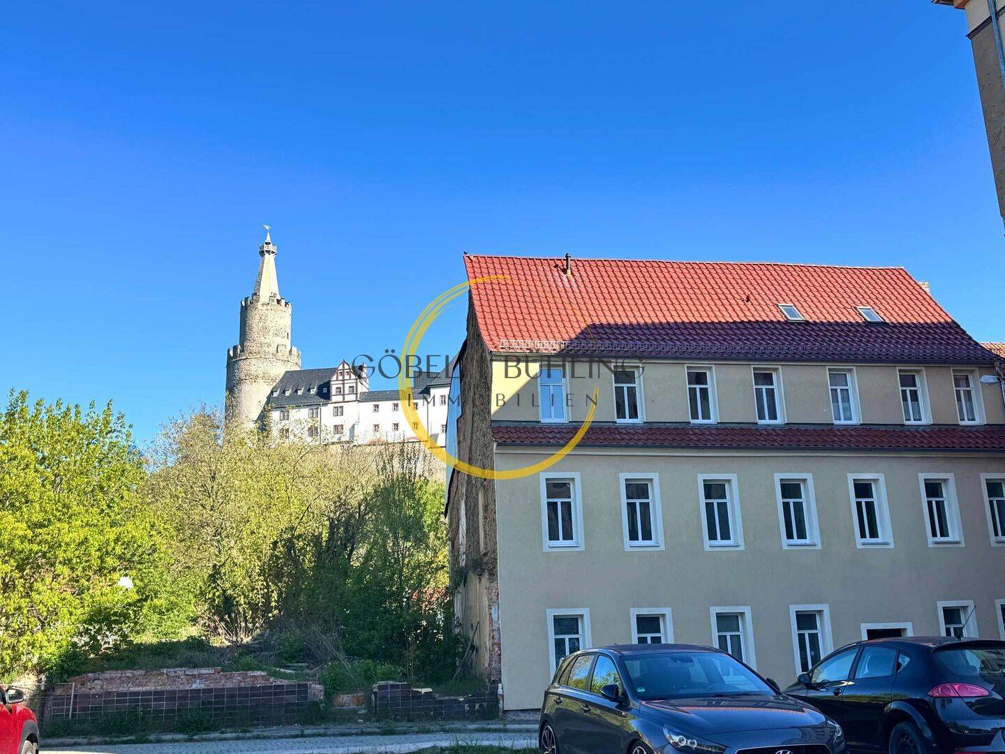 Entwicklungsobjekt für 331 EUR/qm – Gebäudeensemble mit 10 Wohneinheiten am Fuße der Osterburg, 7570 Weida