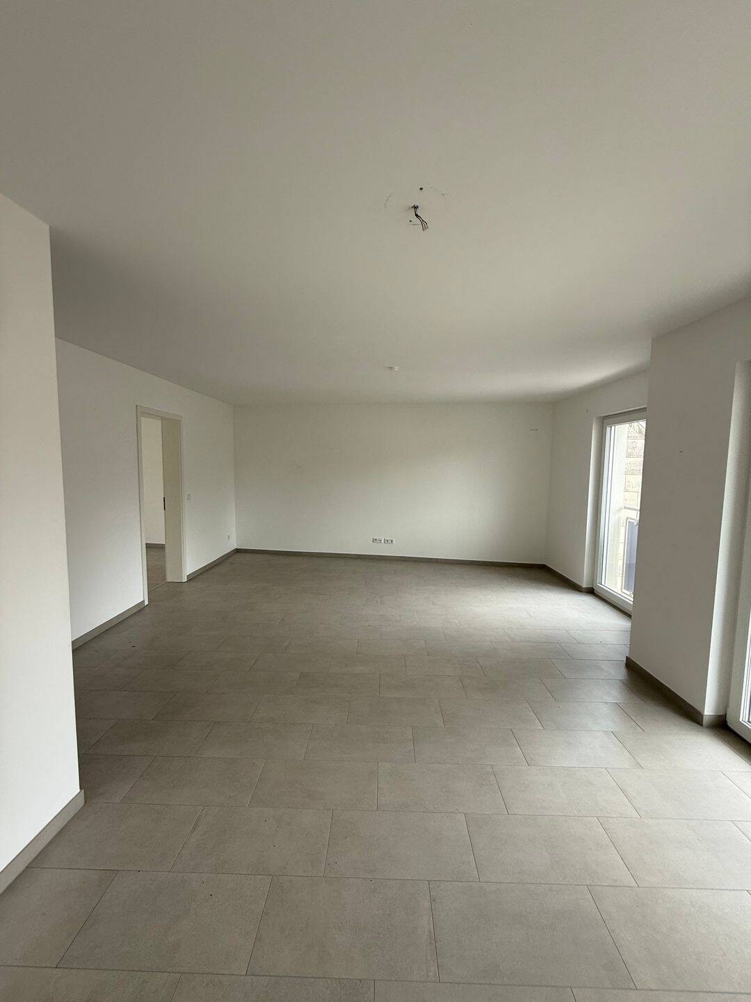 Gemütliche 2 ZKB Wohnung im 2. OG eines Neubaus, 66450 Bexbach