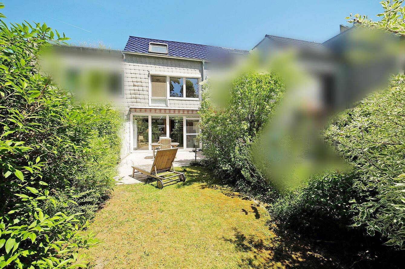 *Viel Platz für die Familie* Modernisiertes RMH mit 2 Bädern, EBK und Einzelgarage in Bestlage von Neubiberg, 85579 Neubiberg