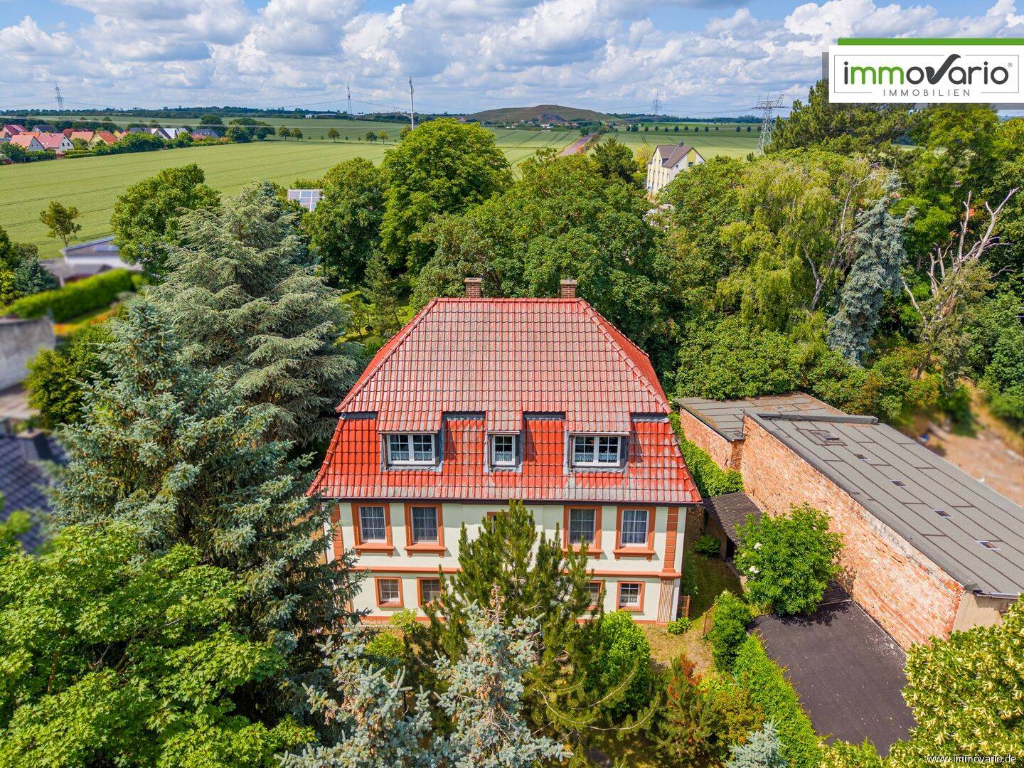 Ein Haus mit Geschichte – charaktervolles Landhaus auf großem Grundstück in Magdeburg-Ottersleben, 39116 Magdeburg (Beyendorfer Grund Lemsdorf Ottersleben Sudenburg)