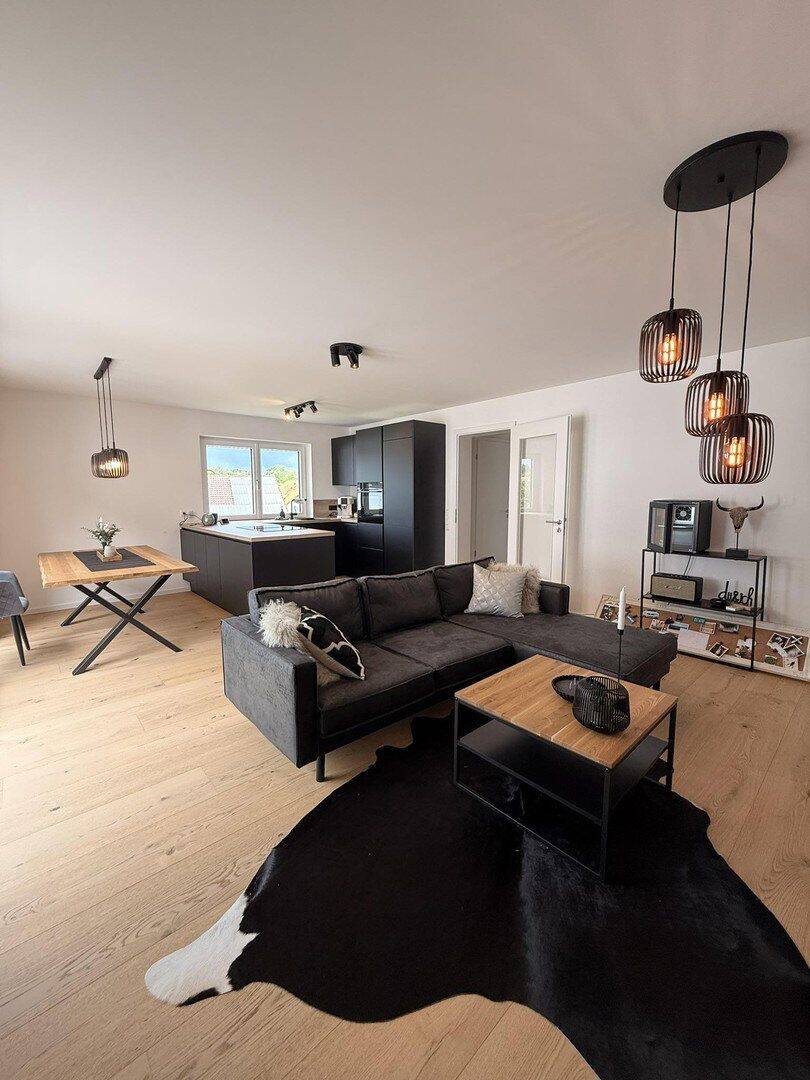 Moderne 3-Zimmer-Neubauwohnung mit sonnigem Südbalkon, 85416 Langenbach